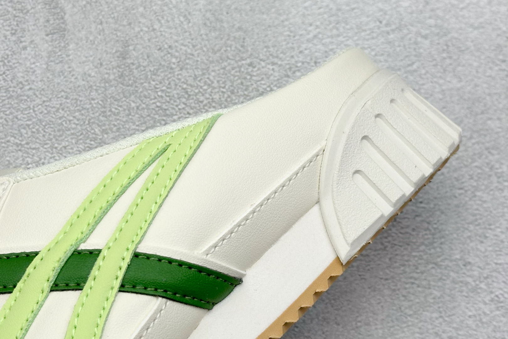 
Onitsuka Tiger  Mexico 66® Paraty
鬼冢虎半拖一脚蹬系列 炎夏必备款