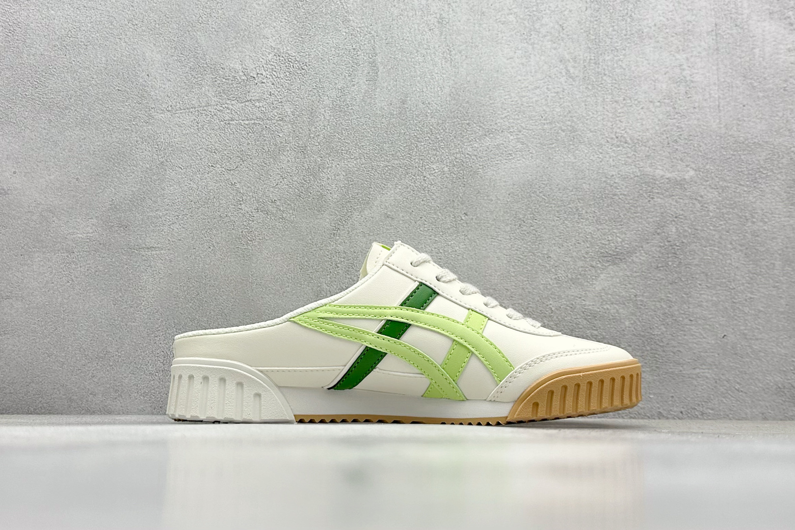 
Onitsuka Tiger  Mexico 66® Paraty
鬼冢虎半拖一脚蹬系列 炎夏必备款