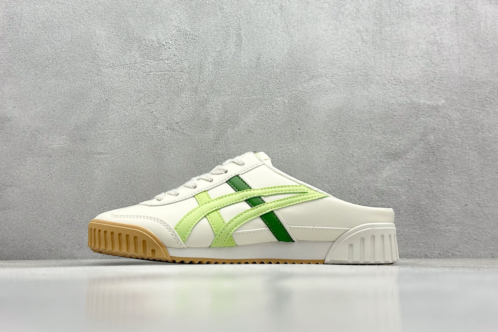  
Onitsuka Tiger  Mexico 66® Paraty
鬼冢虎半拖一脚蹬系列 炎夏必备款