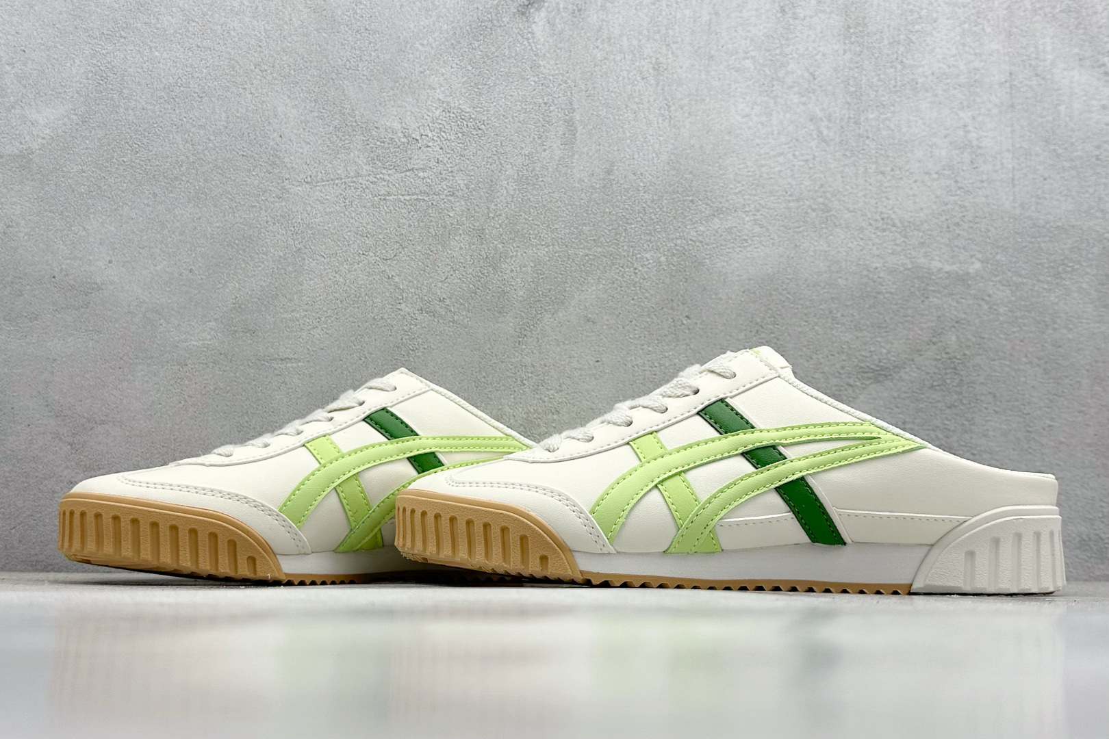  
Onitsuka Tiger  Mexico 66® Paraty
鬼冢虎半拖一脚蹬系列 炎夏必备款