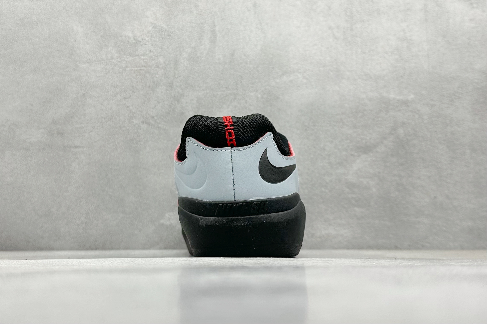  
NIKE SB NYJAH FREE2 小倒钩休闲鞋时尚滑板鞋 

货号：DC7232-300
尺码
