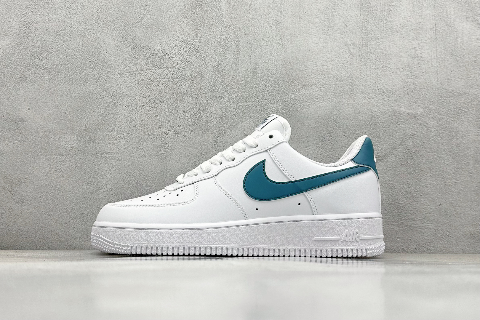 H12福利 
Air Force 1 '07 Low 
原楦头原纸板 打造纯正空军版型
#专注外贸渠道 