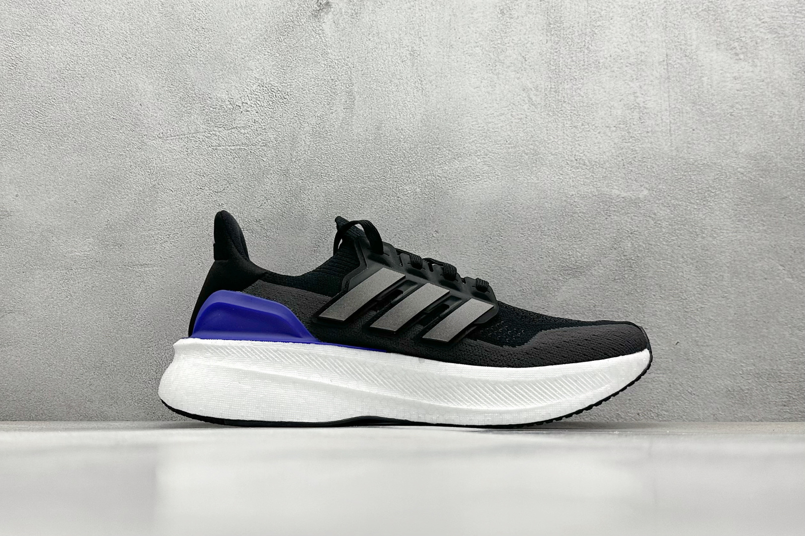  
RS版 AD Ultraboost 5X 阿迪达斯新款休闲爆米花跑步鞋

货号：JH9082
尺码