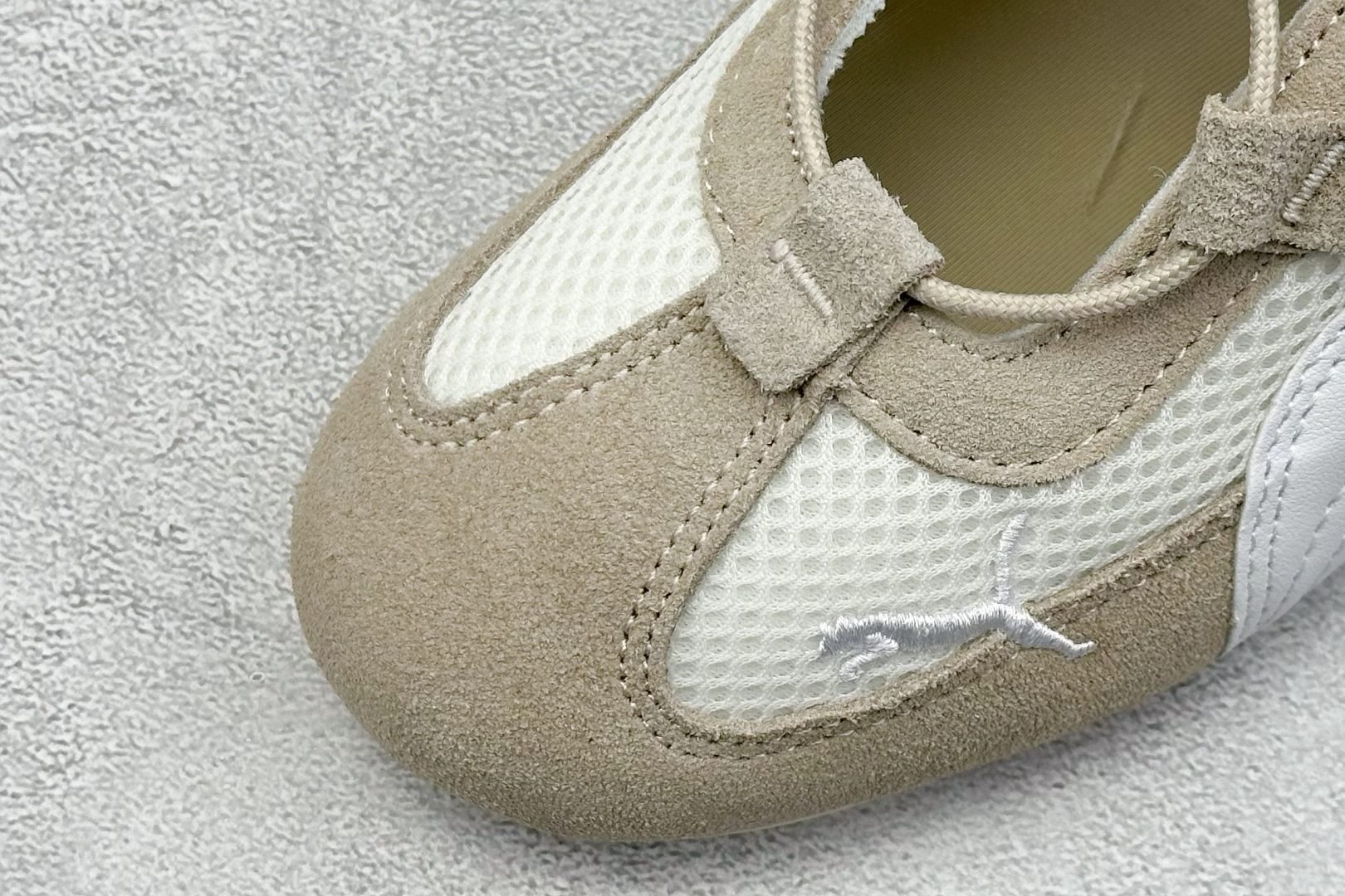 本地 终端放店
XS版 PUMA Speedcat Go 薄底鞋 柔软舒适 防滑耐磨 彪马低帮复古运动休