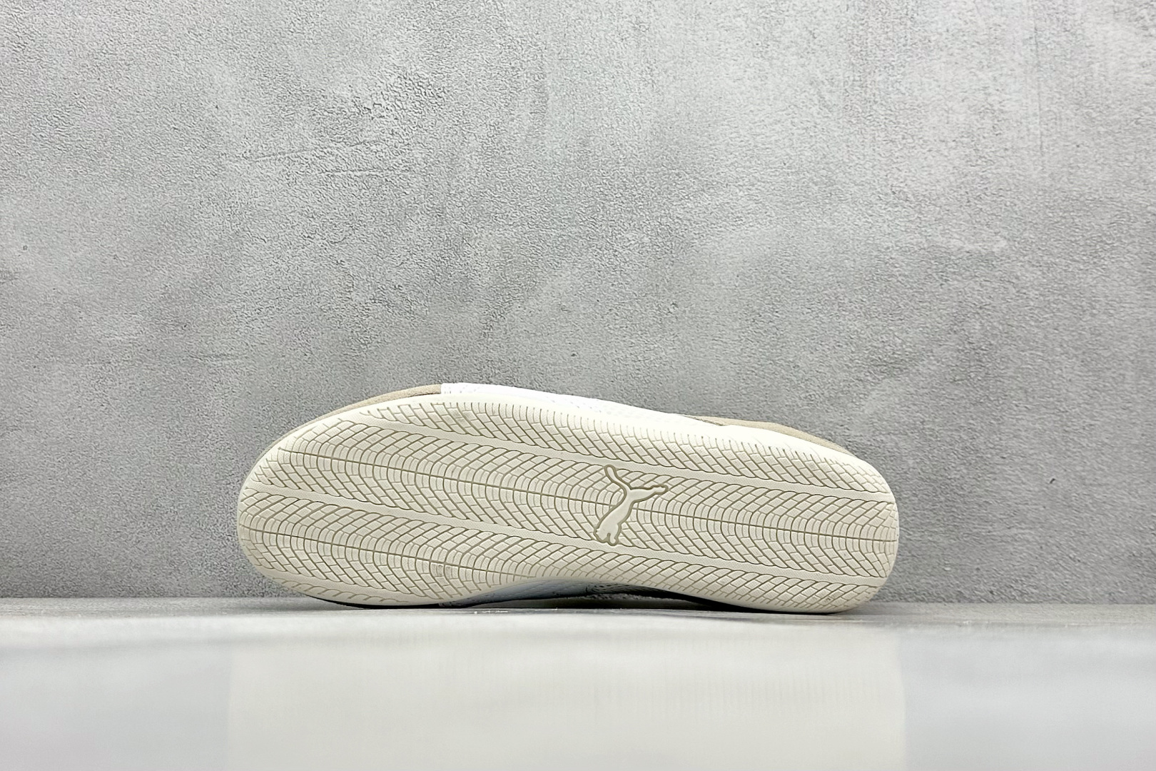本地 终端放店
XS版 PUMA Speedcat Go 薄底鞋 柔软舒适 防滑耐磨 彪马低帮复古运动休