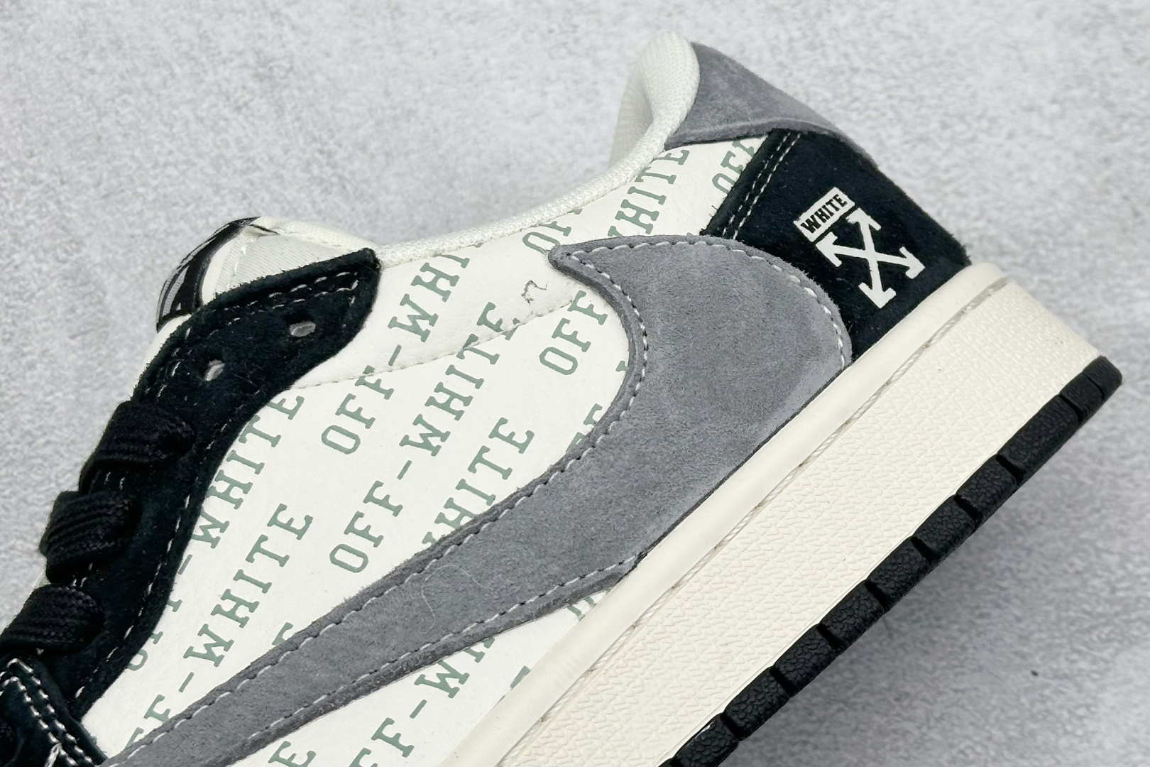 本地 终端放店
XC版 Travis Scott x Fragment Design x Jordan