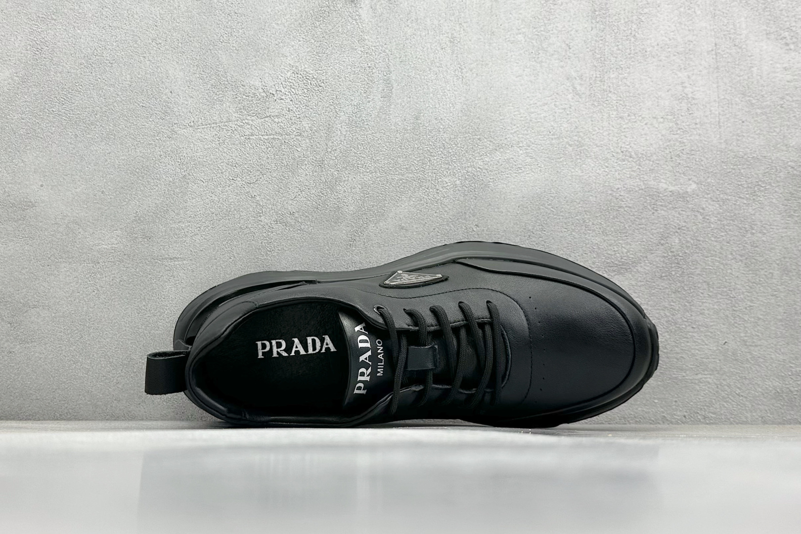 PRADA普拉达 厚底徽标系带运动休闲男鞋系列
