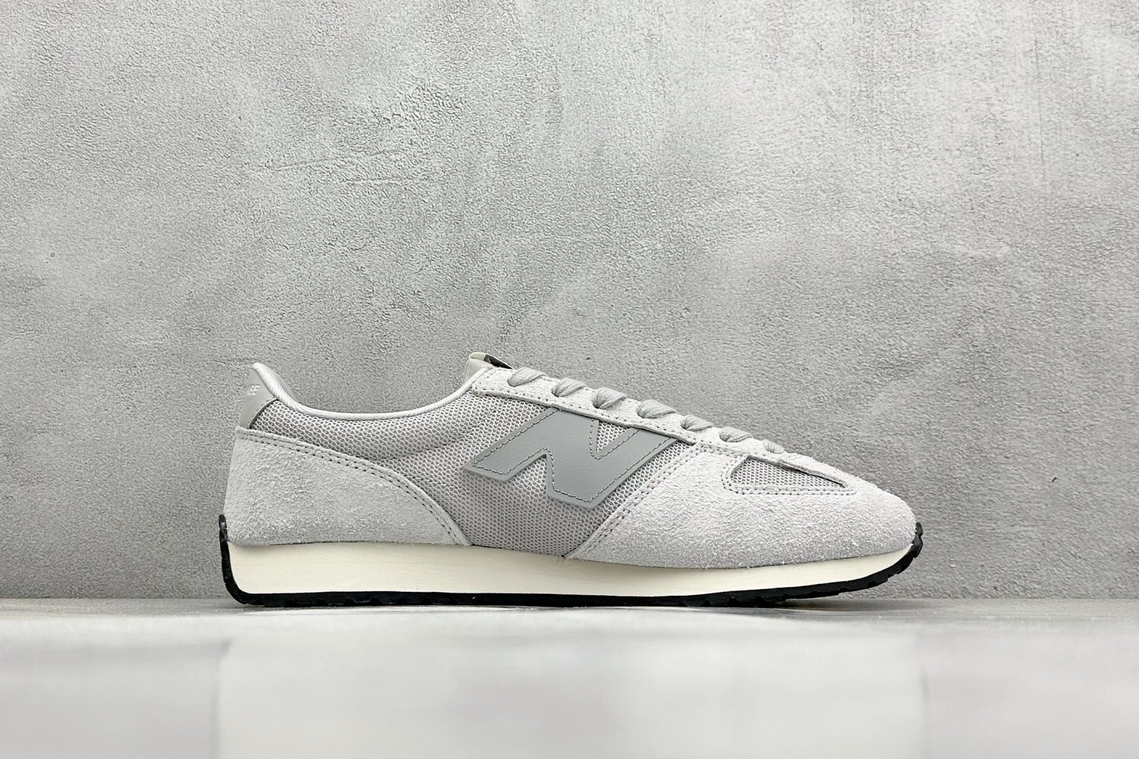  放店私
New Balance NB471系列织物牛剖层革生活休闲鞋 

货号：U471XK
尺码：