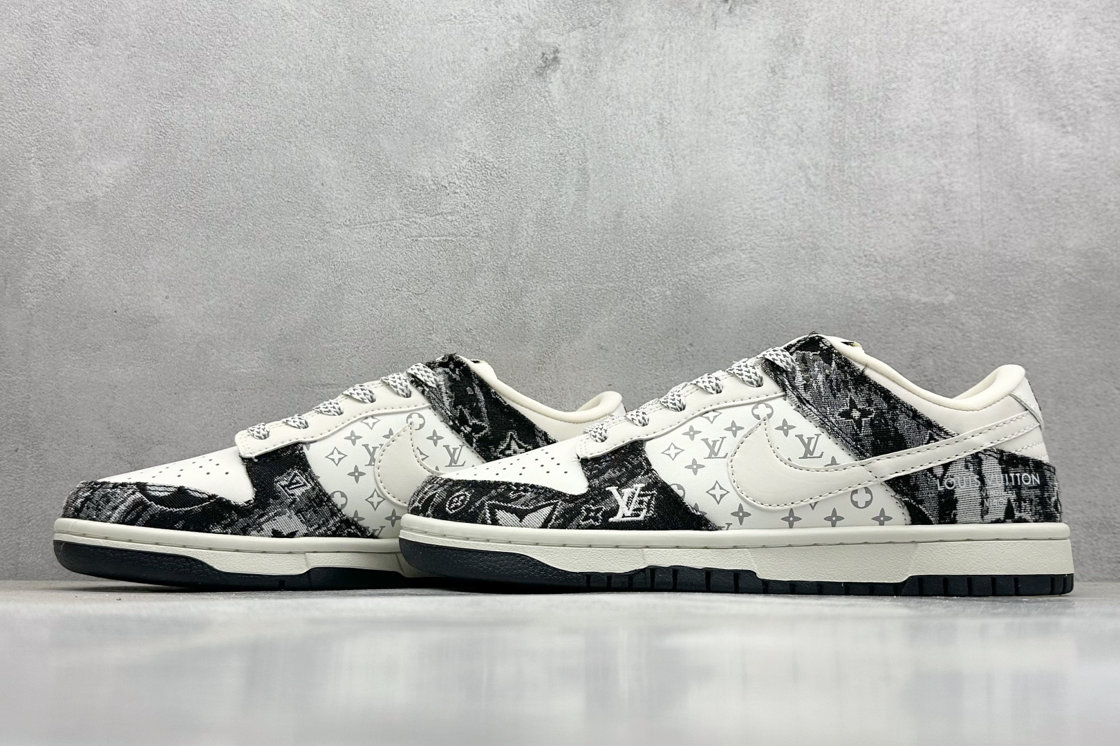  放店私
NIKE SB Dunk Low x Louis Vuitton 白黑
公司级出品 极力推荐
