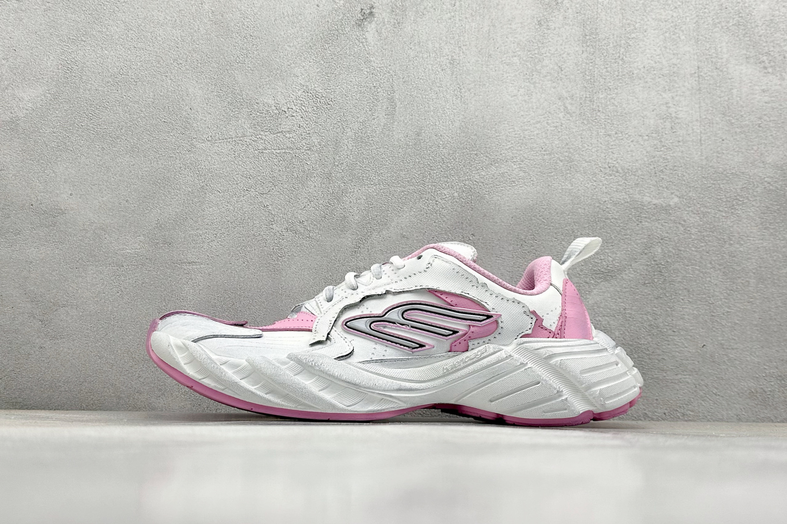 OK版 巴黎16代 Balenciaga 巴黎世家 825418-WDTSC-1000