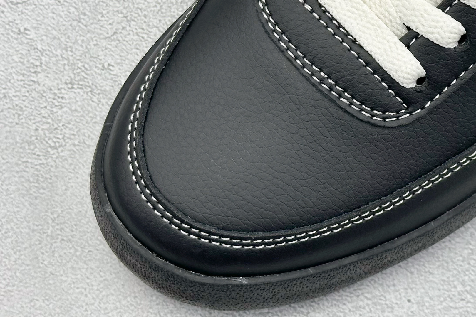  
FS版 Nk Killshot II Leather 低帮休闲板鞋 
渠道原装订单 采用米白色皮革制