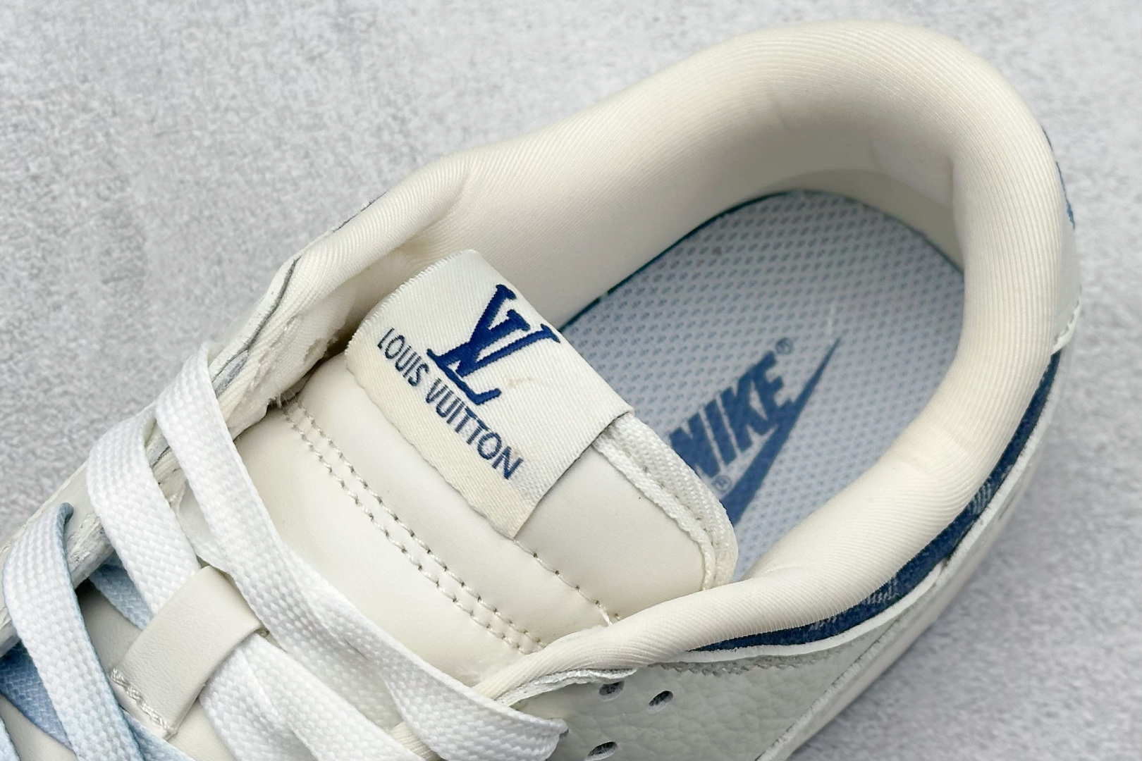  
XC版 Nike SB Dunk Low x Louis Vuitton 白蓝拼接牛仔布  
纯原大