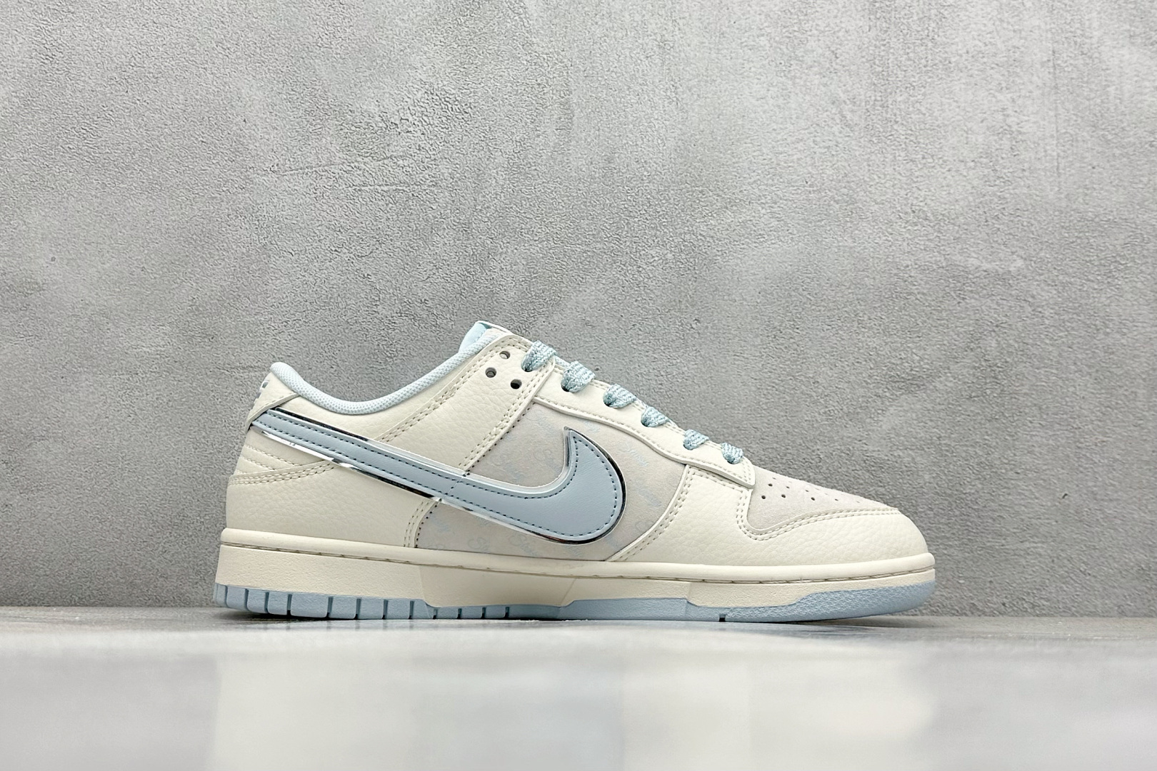  
XC版 Nike SB Dunk Low 斯图西联名
纯原大厂出品 极力推荐 
原装头层材料 独家版