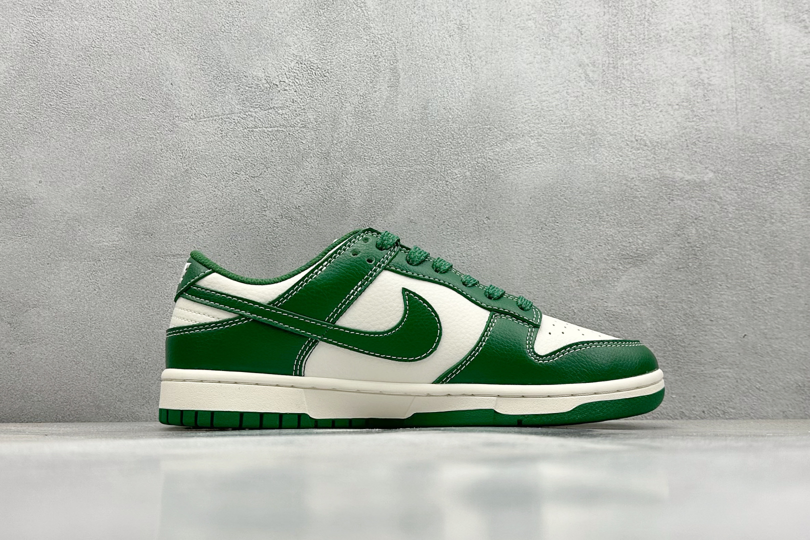  
XC版 Nike SB Dunk Low x Stussy 斯图西白绿
纯原大厂出品 极力推荐
原装