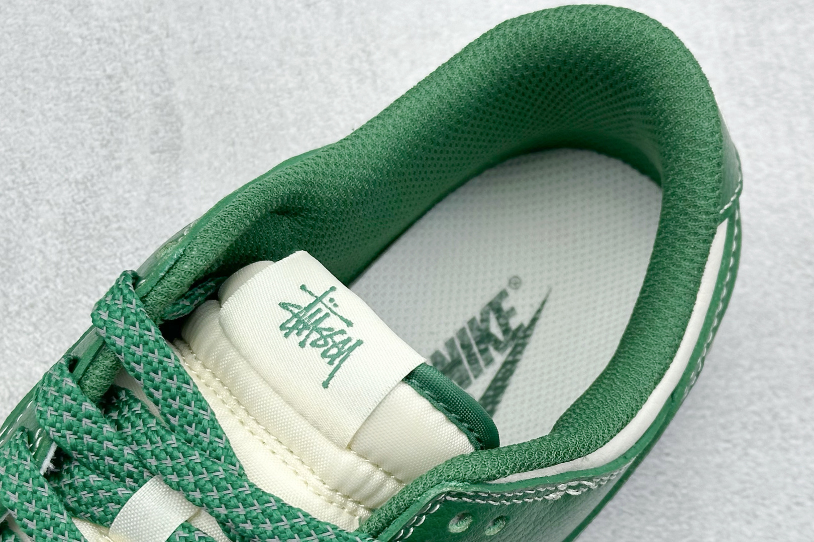  
XC版 Nike SB Dunk Low x Stussy 斯图西白绿
纯原大厂出品 极力推荐
原装