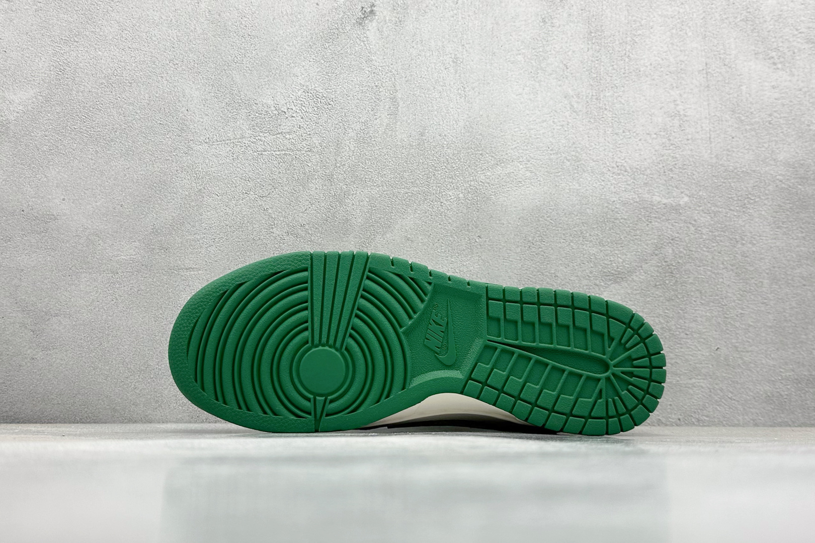  
XC版 Nike SB Dunk Low x Stussy 斯图西白绿
纯原大厂出品 极力推荐
原装