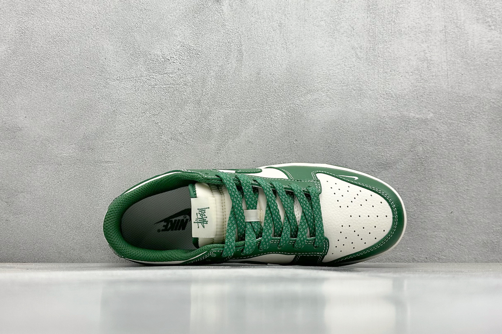  
XC版 Nike SB Dunk Low x Stussy 斯图西白绿
纯原大厂出品 极力推荐
原装