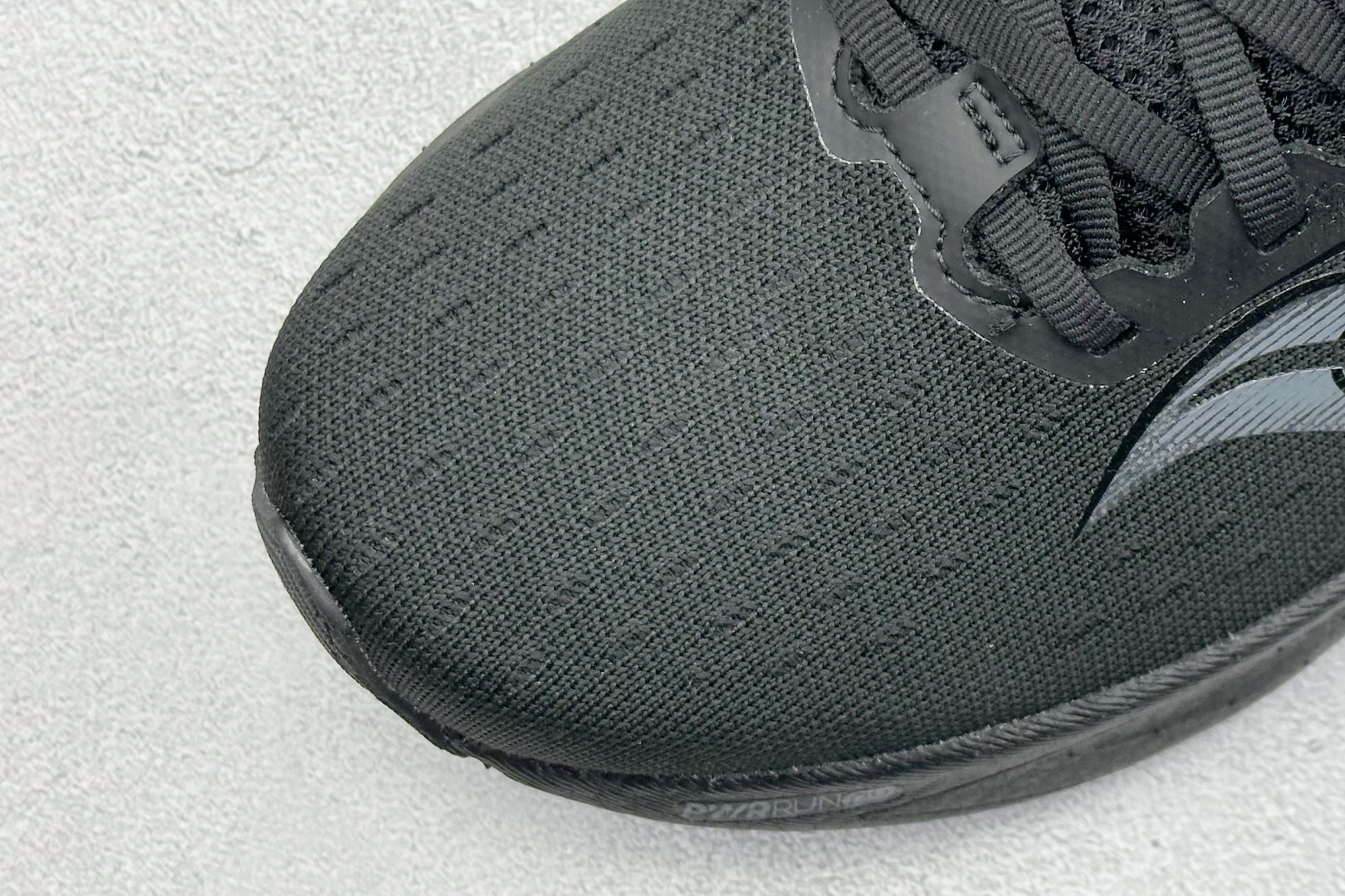 XD版 Saucony Triumph 22代 索康尼旗舰级缓震型跑鞋
性能相比前几代再升级:鞋面