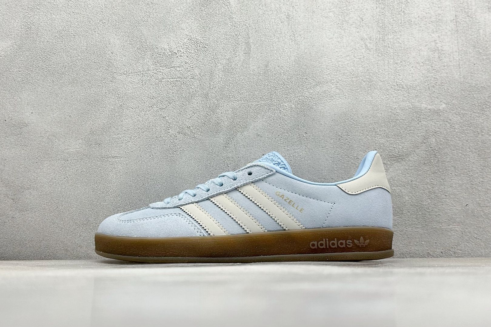 K Adidas Gazelle Indoor Trainers 羚羊内训系列低帮复古德训风百搭休闲运动板鞋“浅蓝水蓝焦糖底” JI2717