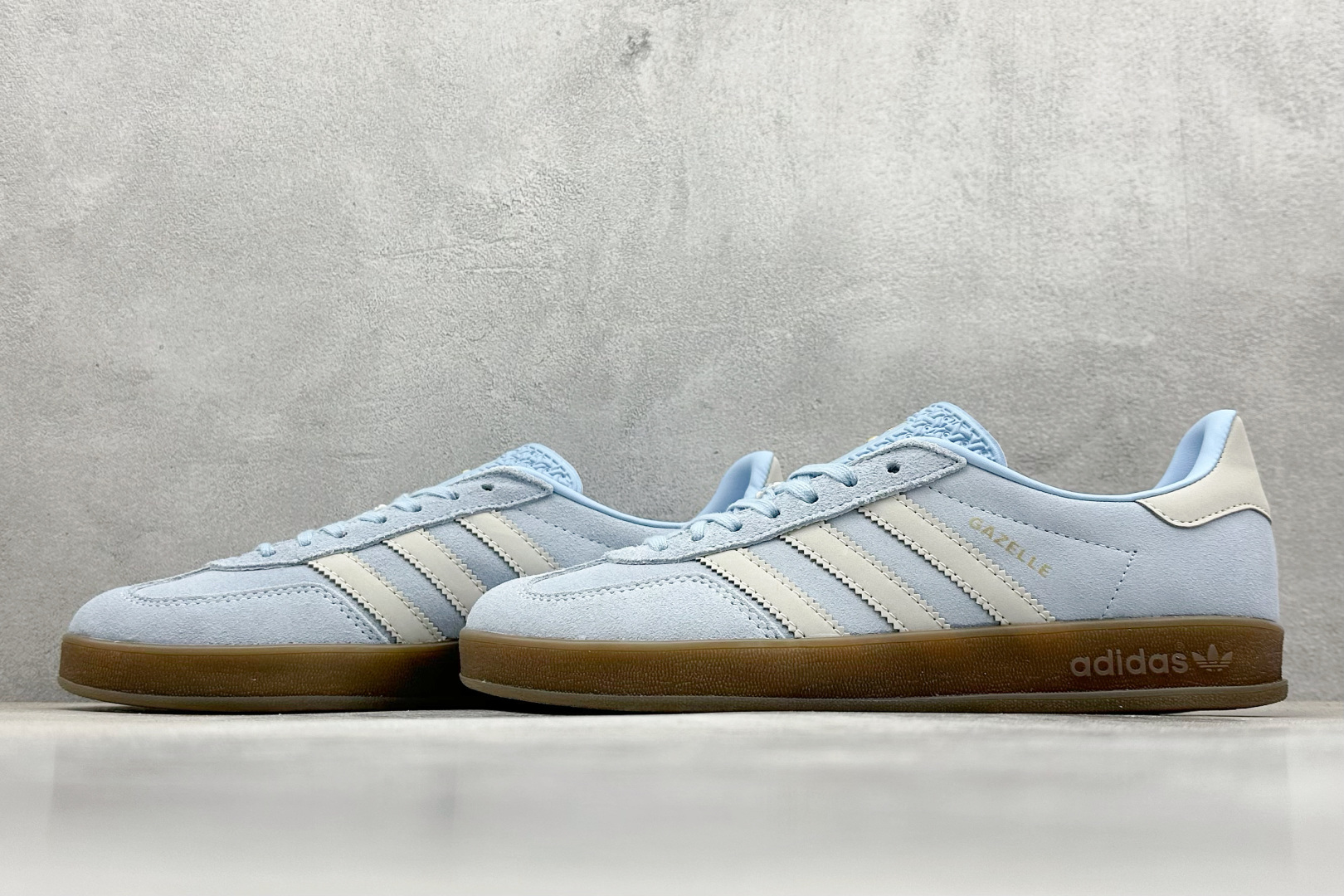 K Adidas Gazelle Indoor Trainers 羚羊内训系列低帮复古德训风百搭休闲运动板鞋“浅蓝水蓝焦糖底” JI2717