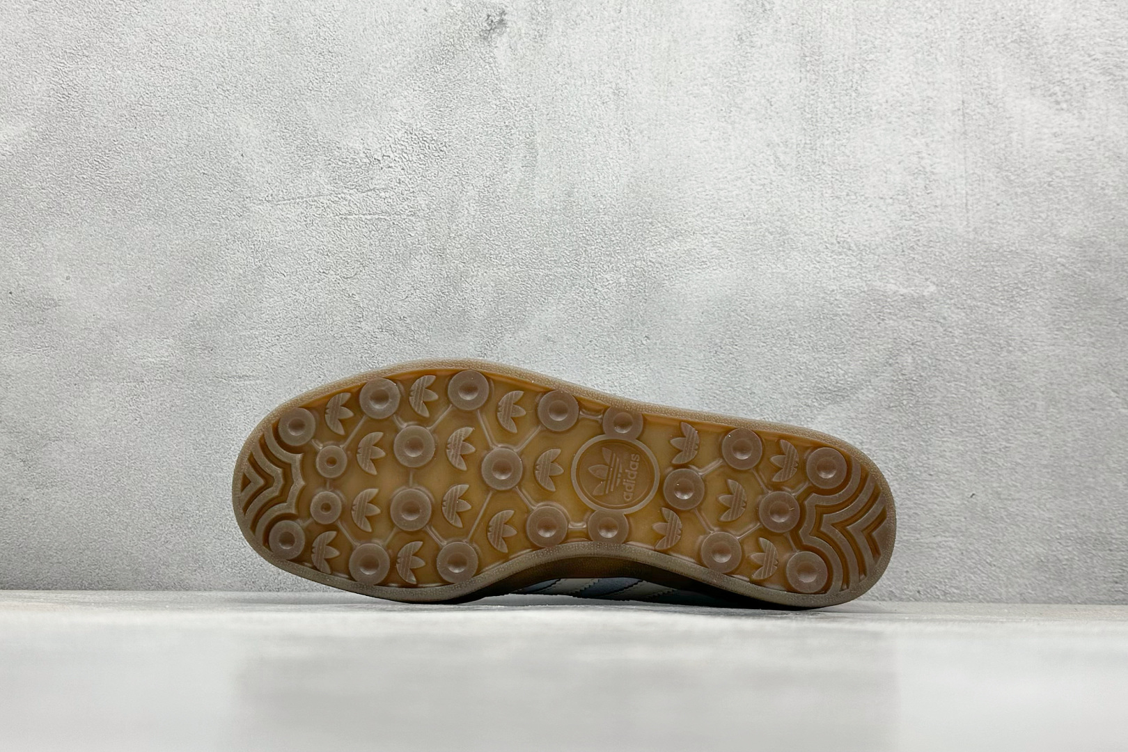 K Adidas Gazelle Indoor Trainers 羚羊内训系列低帮复古德训风百搭休闲运动板鞋“浅蓝水蓝焦糖底” JI2717
