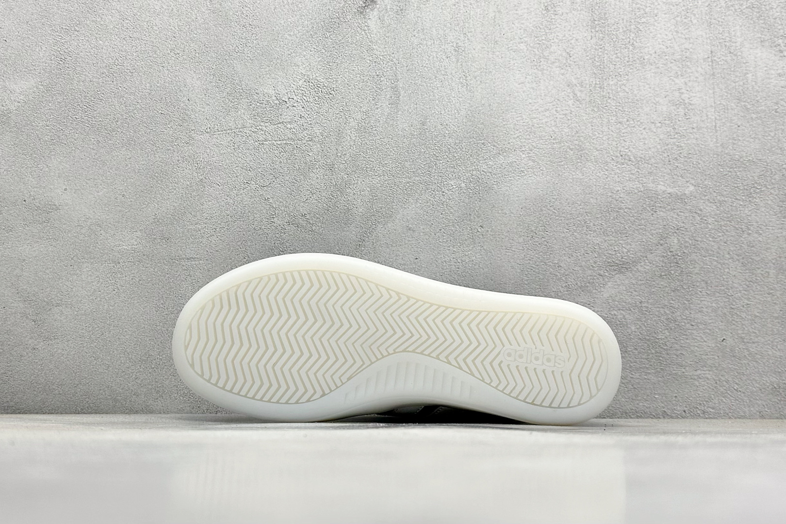 Adidas Barreda Decode 阿迪舒适减震低帮休闲板鞋 JI2316