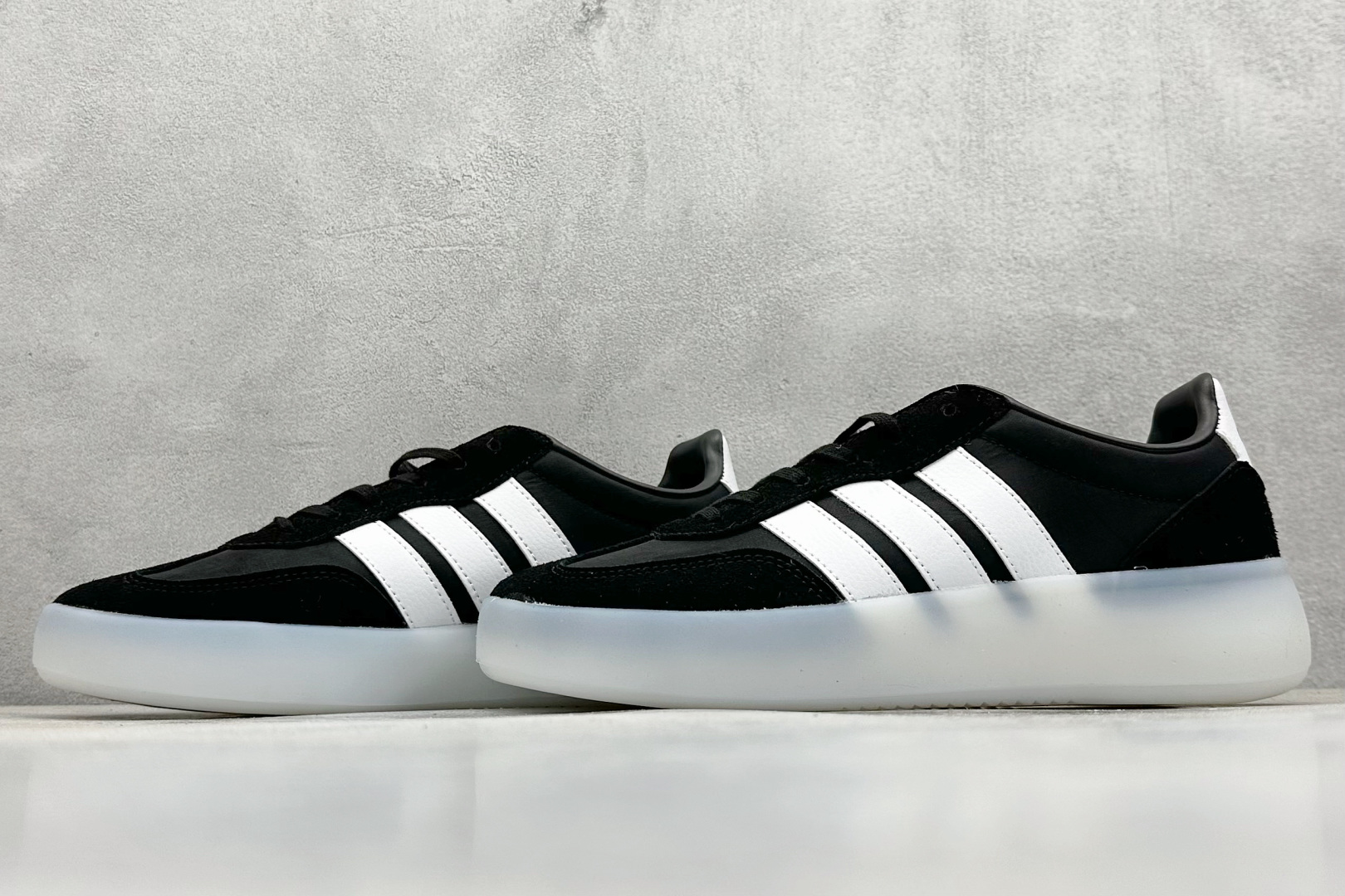 Adidas Barreda Decode 阿迪舒适减震低帮休闲板鞋 JI2316