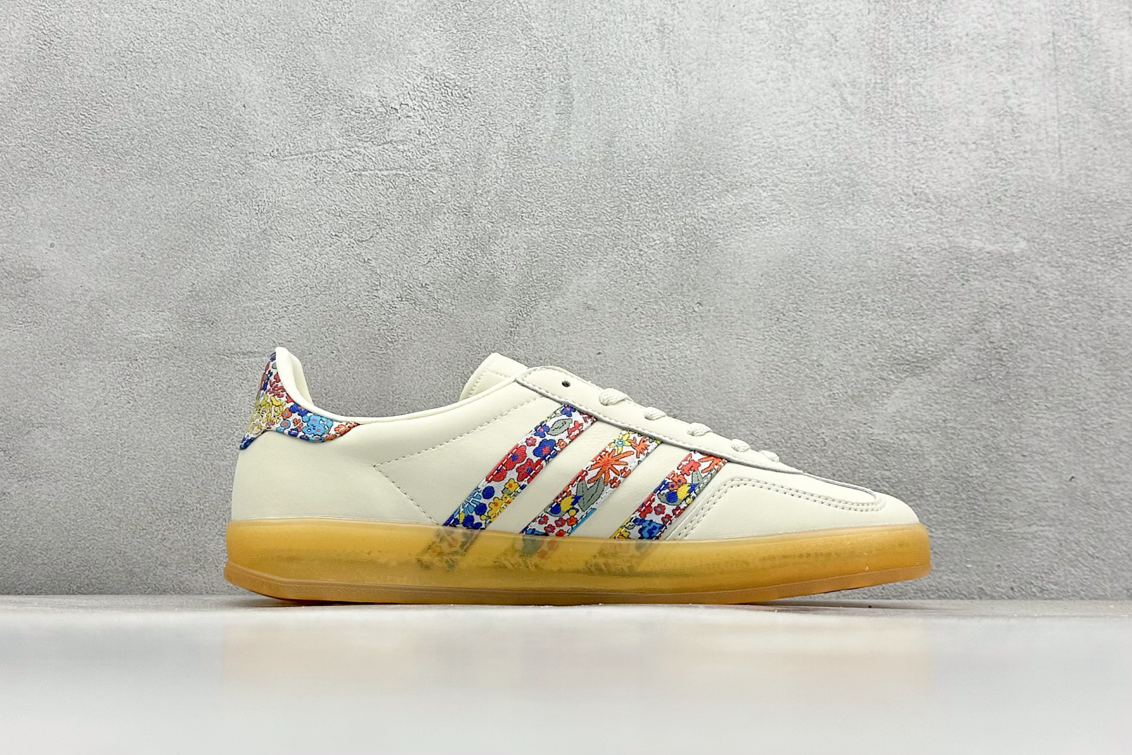 Adidas Originals Gazelle Indoor 三叶草复古休闲防滑耐磨低帮板鞋 JH7370