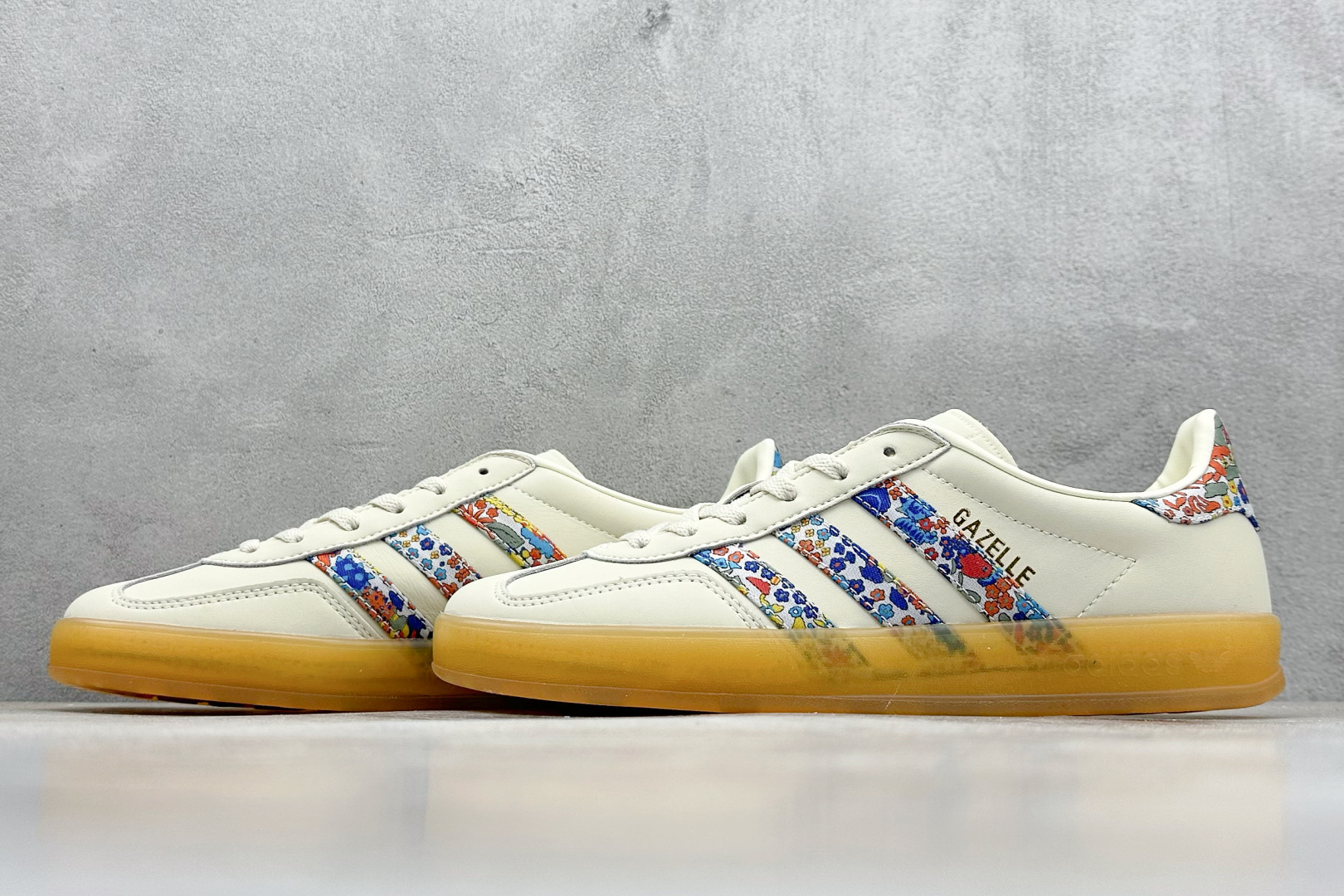 Adidas Originals Gazelle Indoor 三叶草复古休闲防滑耐磨低帮板鞋 JH7370