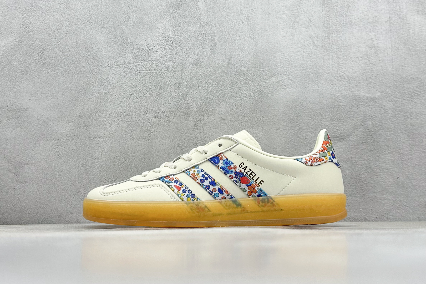 Adidas Originals Gazelle Indoor 三叶草复古休闲防滑耐磨低帮板鞋 JH7370