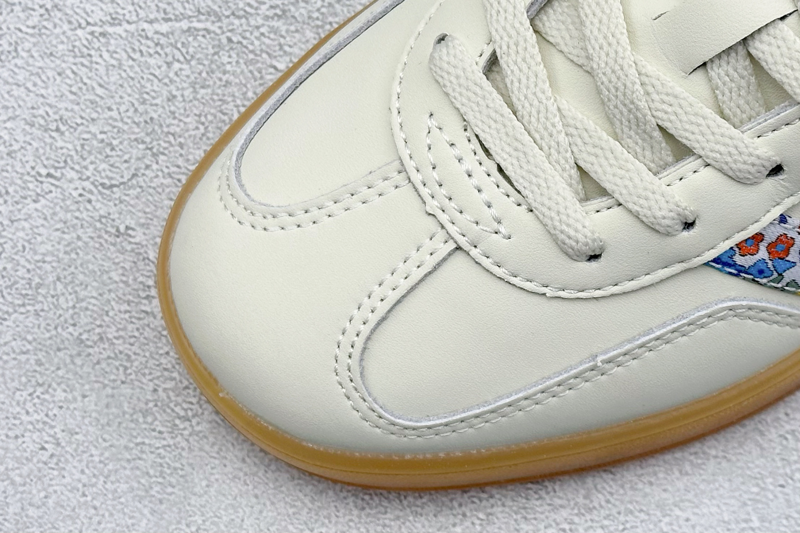 Adidas Originals Gazelle Indoor 三叶草复古休闲防滑耐磨低帮板鞋 JH7370
