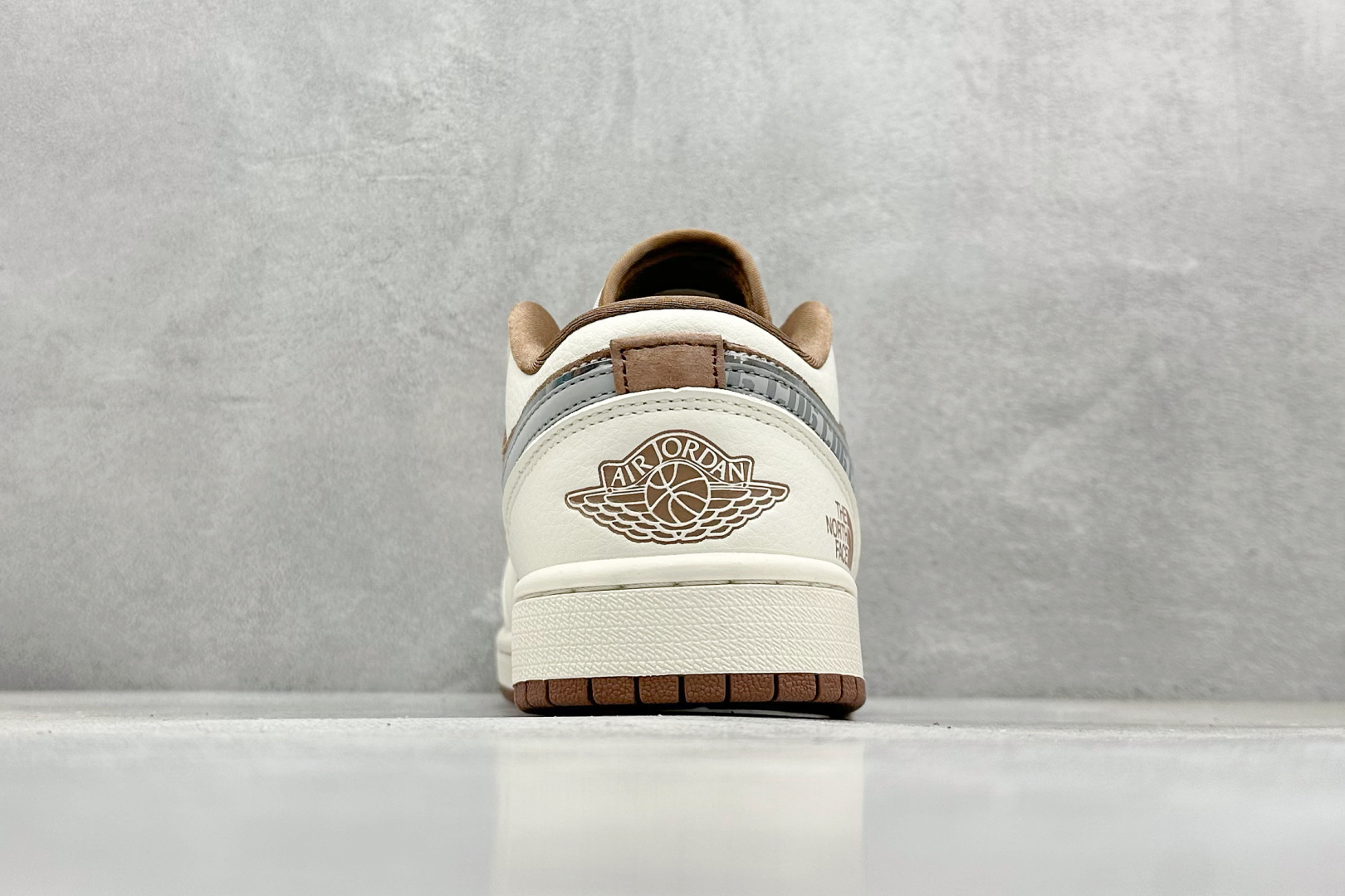 Air Jordan 1 Low 北面联名 高端定制 低帮复古篮球鞋 XS6086-005