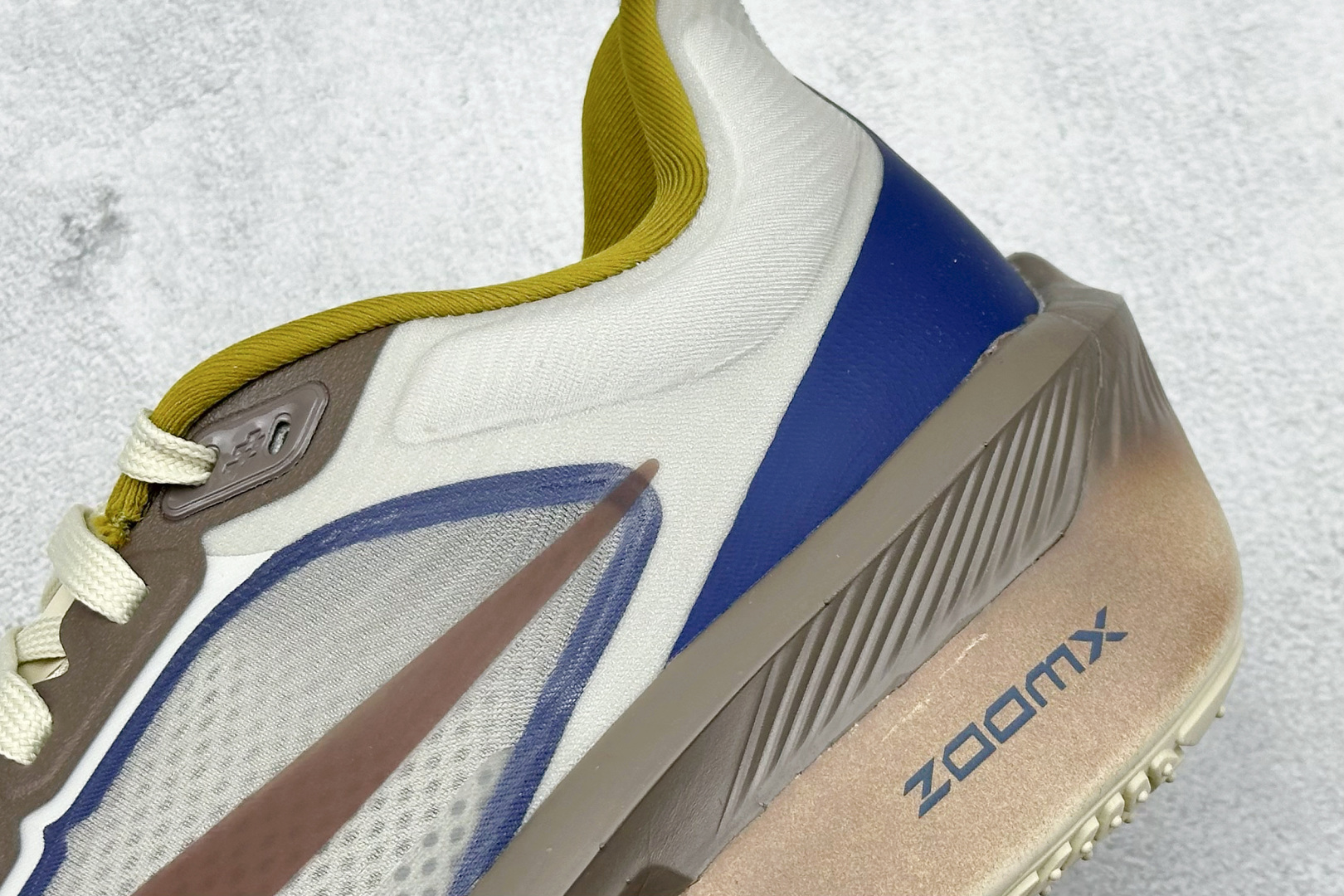RS版 NIKE AIR Zoom RIVAL Fly 6 超轻跑步鞋 织物减震轻盈跑步鞋 HV4366-072