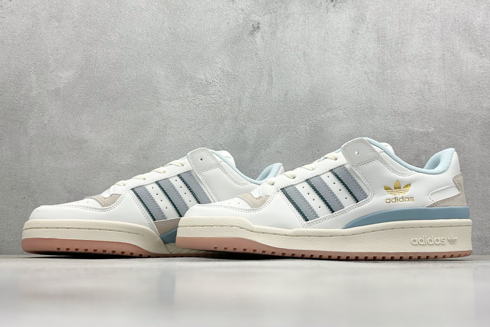  
AD Originals Forum 百搭单品
纯原版本 Forum Low入诞生于1984年的经典