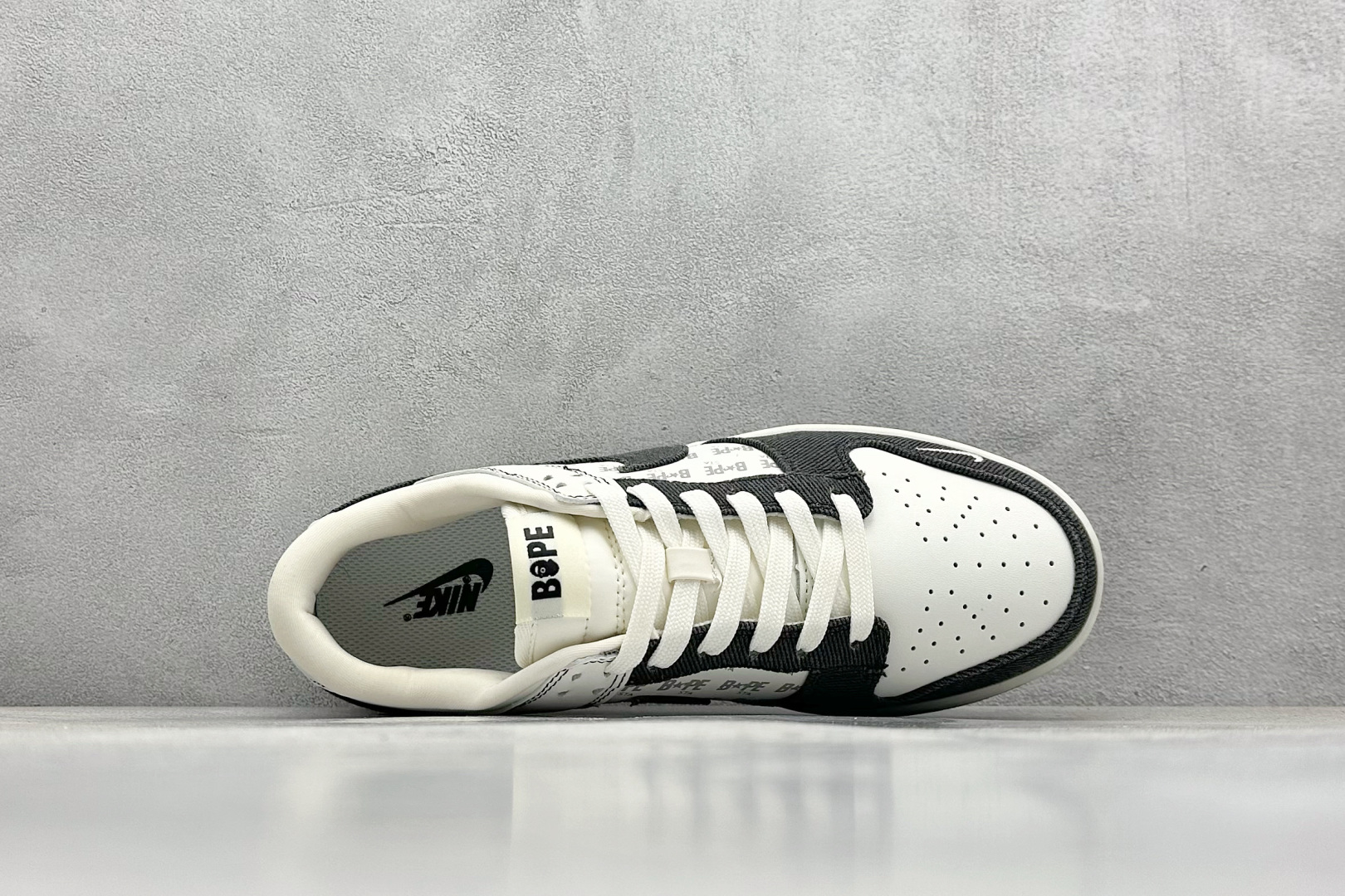  
Nk SB Dunk Low Bape猿人头联名-黑白周年高端定制 低帮休闲板鞋
#高端定制鞋盒 原