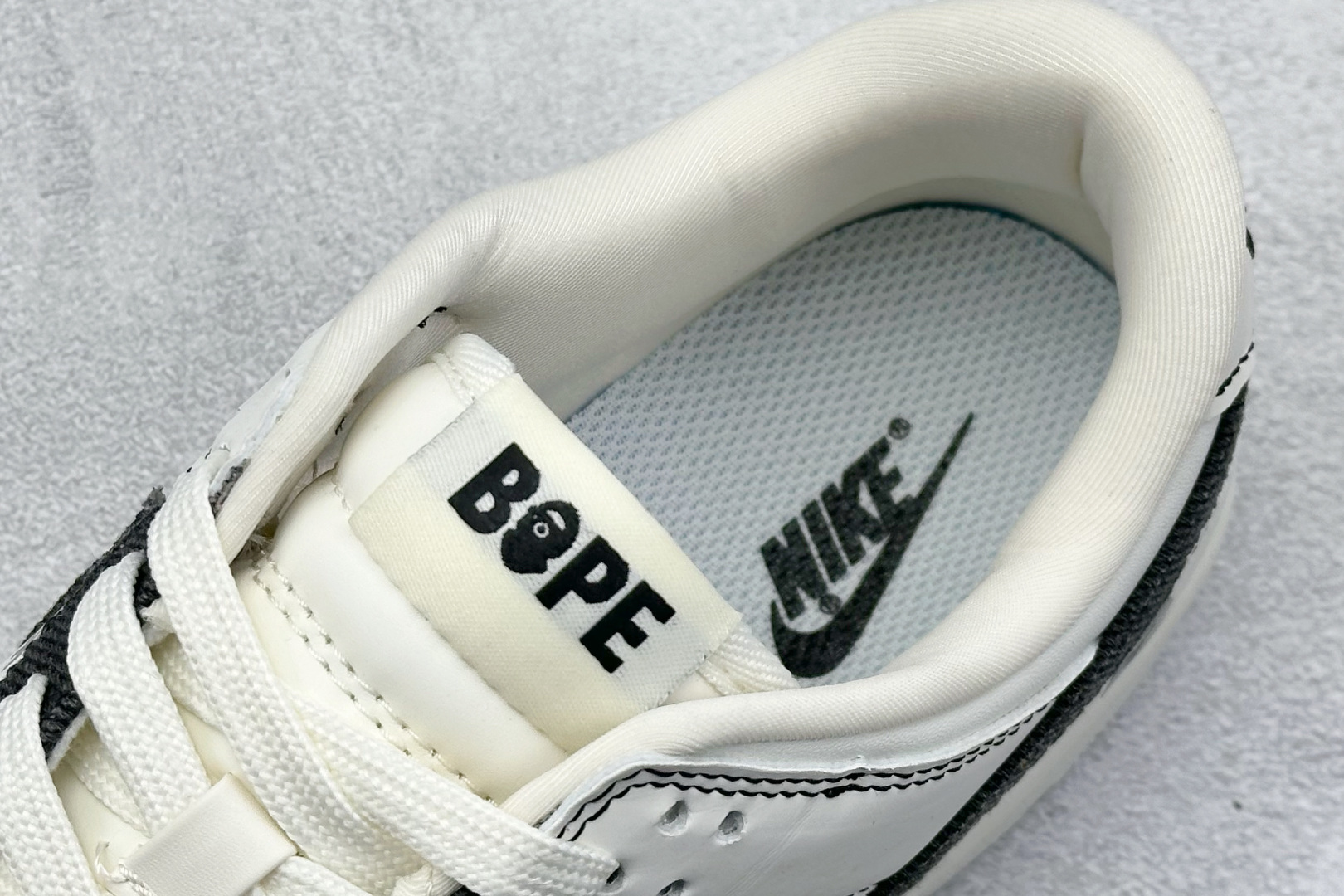  
Nk SB Dunk Low Bape猿人头联名-黑白周年高端定制 低帮休闲板鞋
#高端定制鞋盒 原