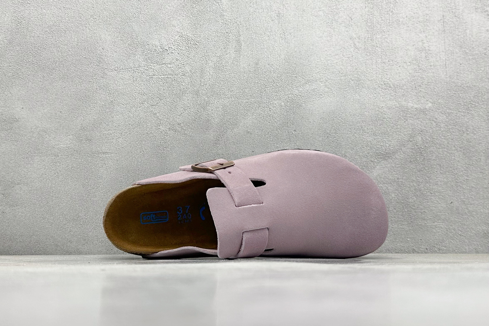  终端放店
BK版 Birkenstock  博肯 半托系列  广东原产采用质地柔软牛皮绒面革植入羊羔毛