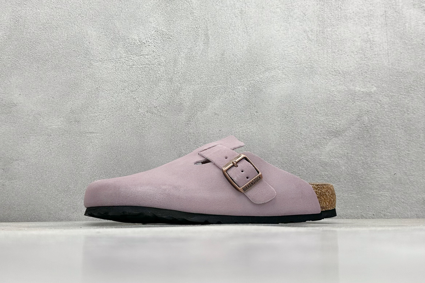  终端放店
BK版 Birkenstock  博肯 半托系列  广东原产采用质地柔软牛皮绒面革植入羊羔毛