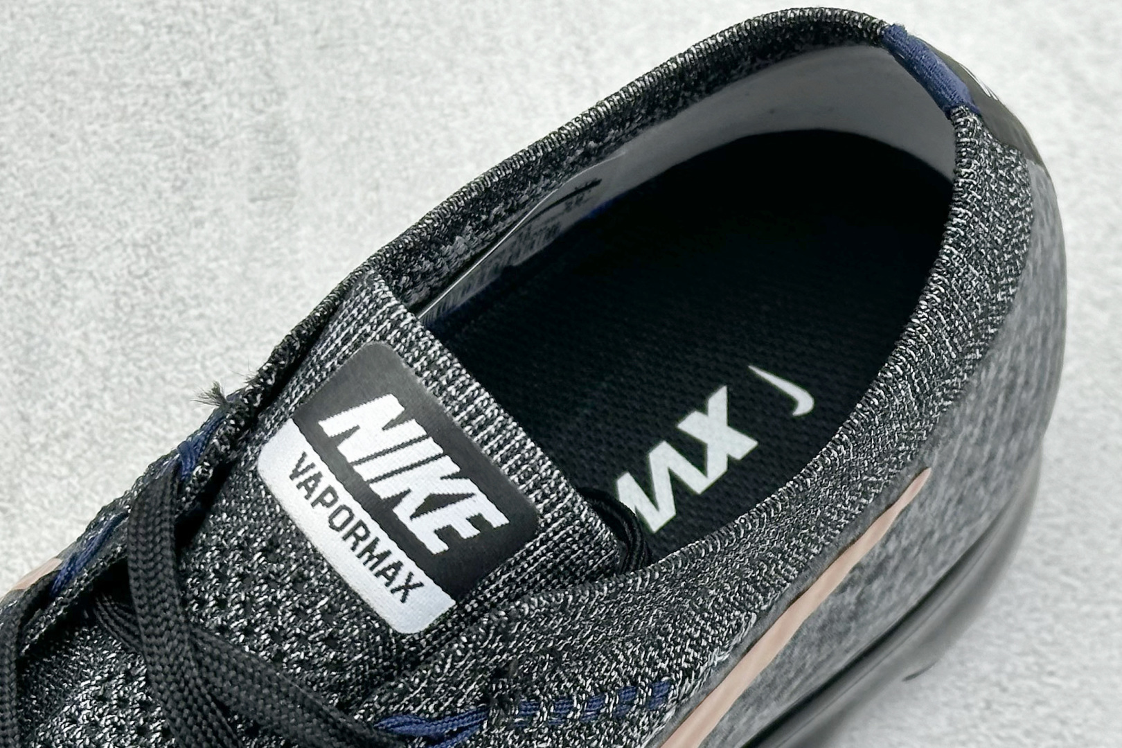 终端放店
YH版 Nike AIR VAPORMAX Platinum 编织 气垫运动防滑轻便 201