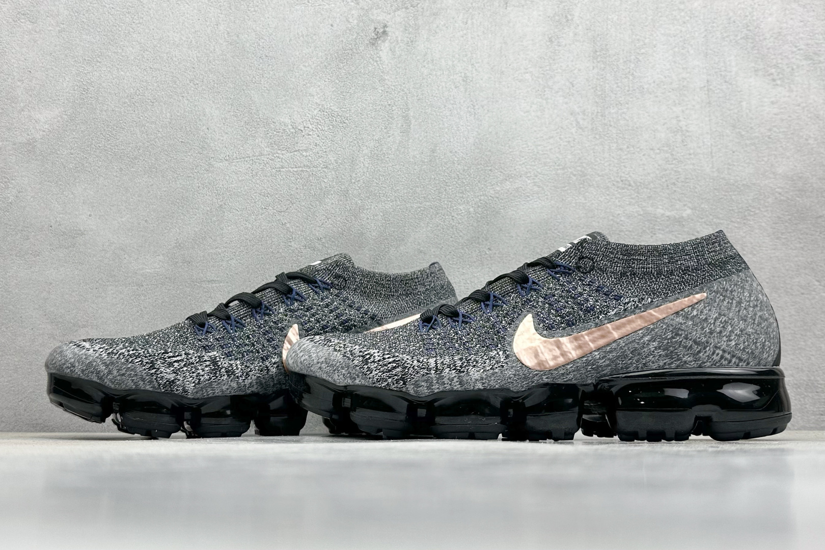 终端放店
YH版 Nike AIR VAPORMAX Platinum 编织 气垫运动防滑轻便 201