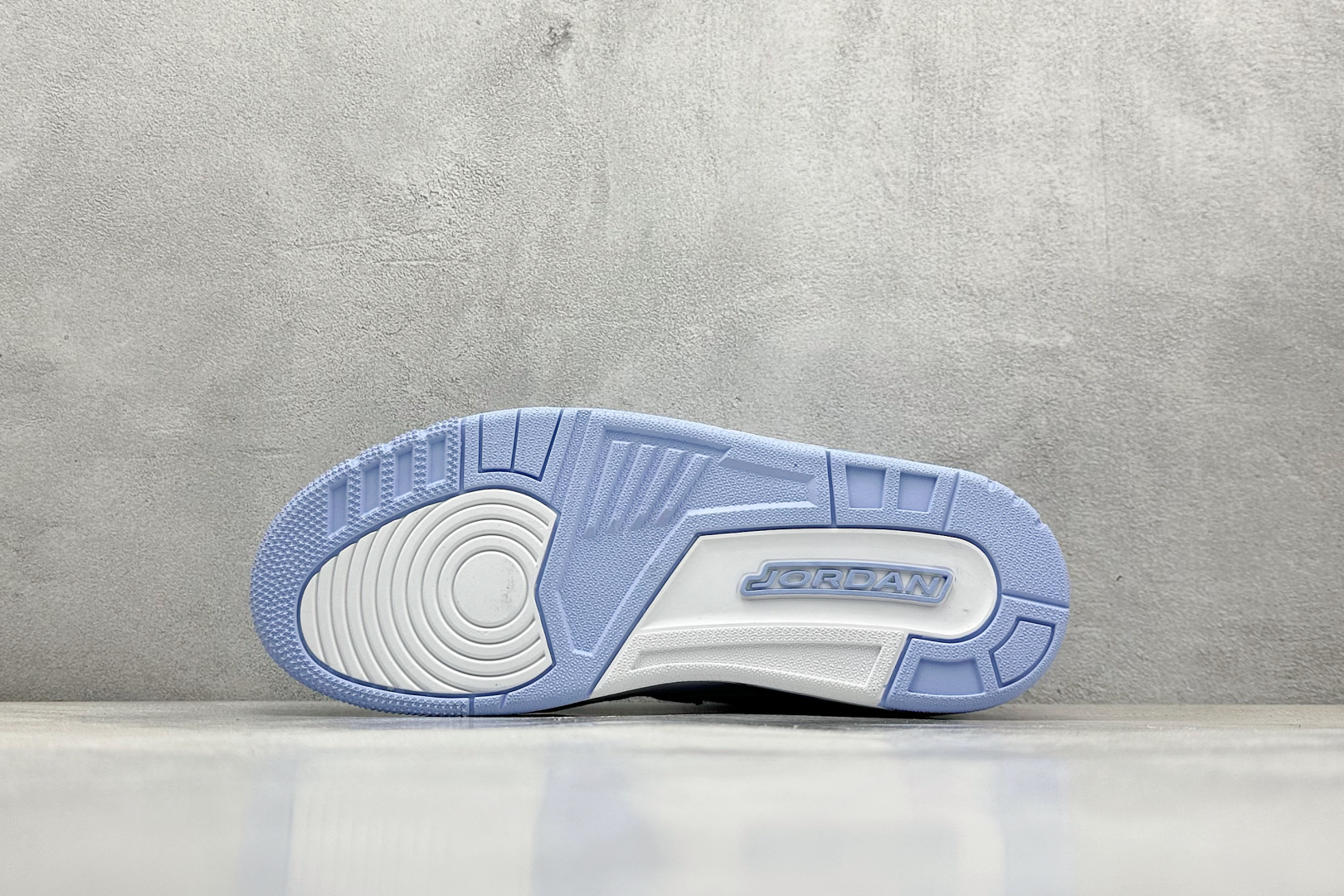 终端放店
F版 Nike Air Jordan Legacy 312 Low 白蓝
乔丹最强三合一混合