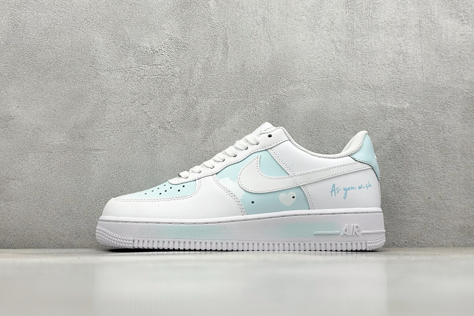  
Nike Air Force 1 Low 空军一号低帮运动休闲板鞋
原楦头原纸板 打造纯正空军版型 