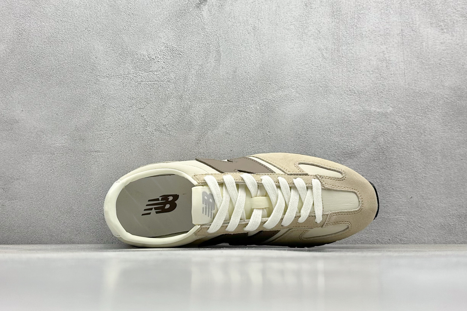  
New Balance NB471系列织物牛剖层革生活休闲鞋 

货号：U471AI
尺码：36 