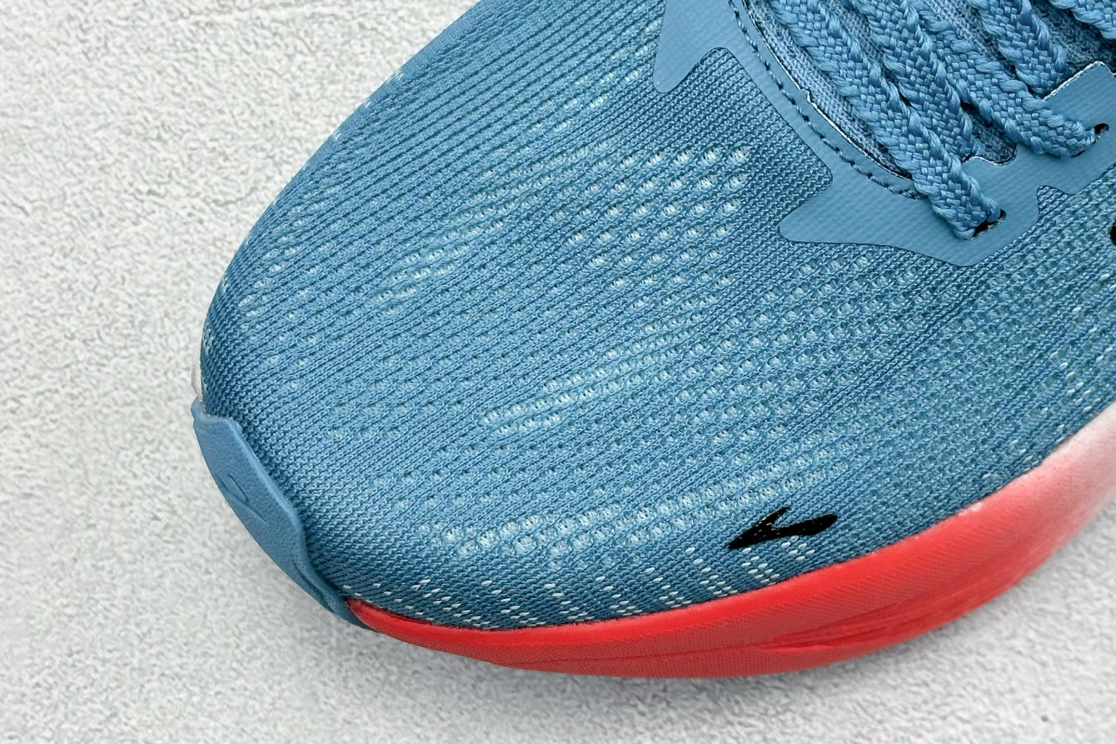  
Brooks Hyperion Max 2 布鲁克斯 烈风2 减震竞速马拉松专业跑鞋 

货号：
