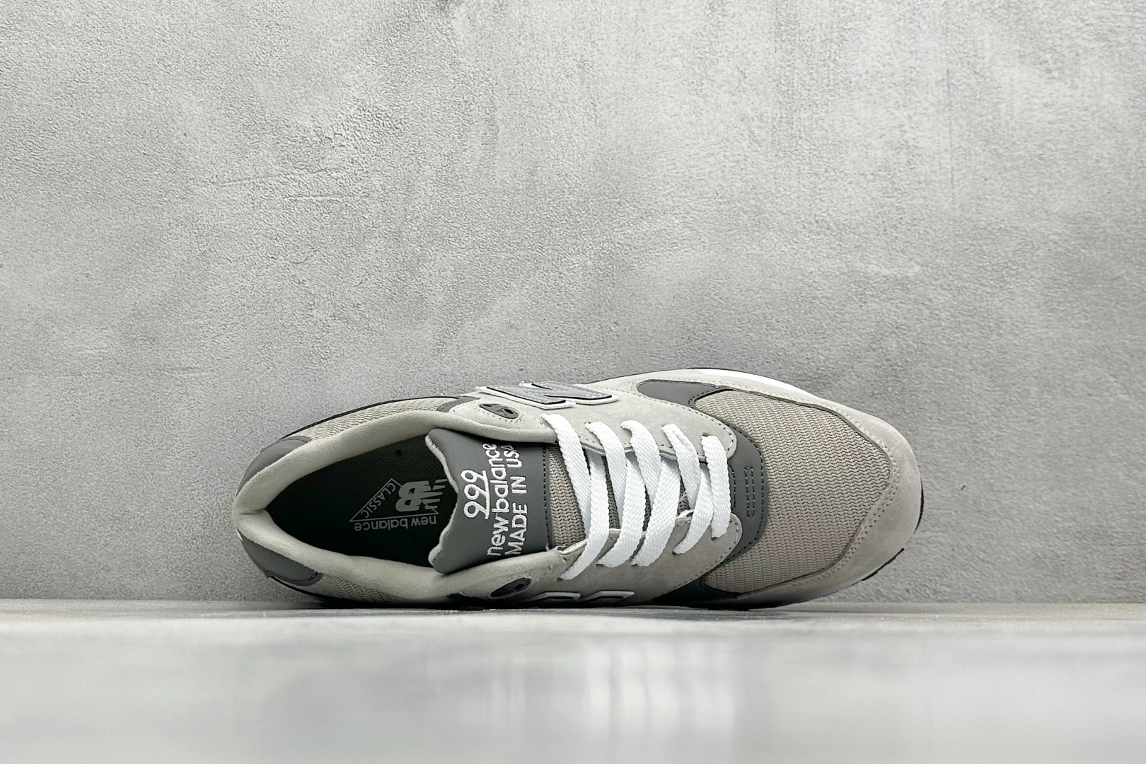  
New Balance NB999系列
复古增高跑步运动鞋
美潮高端原装原装套楦
真正的正品修长鞋型