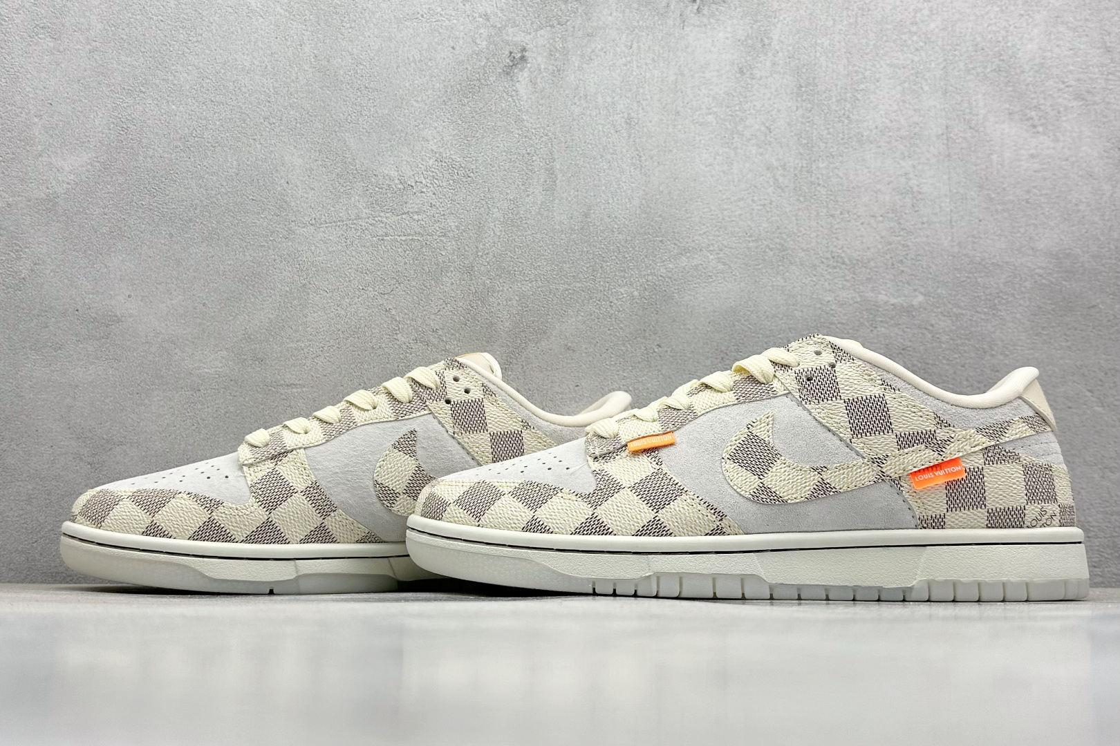  
NIKE SB Dunk Low x Louis Vuitton 
公司级出品 极力推荐
原装头层材