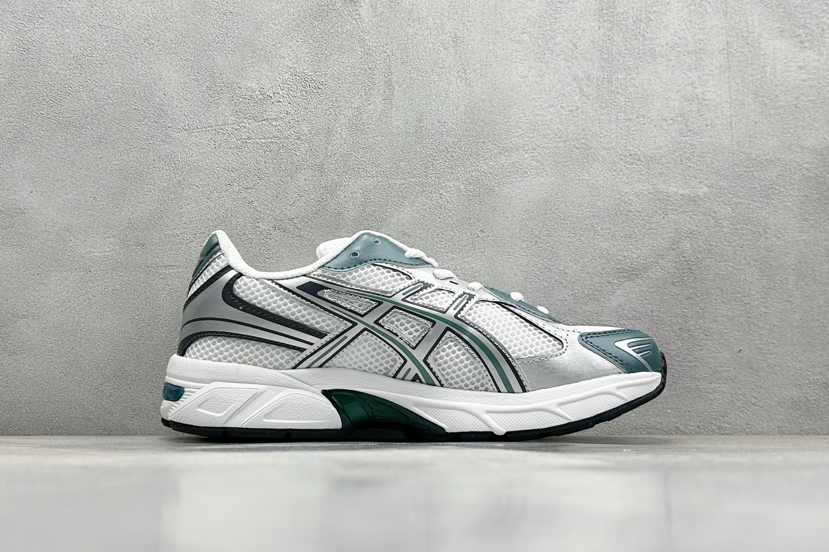  
GS版 Asics Tiger GEL-1130 亚瑟士户外风低帮休闲运动跑步鞋
 #鞋款选用网眼与