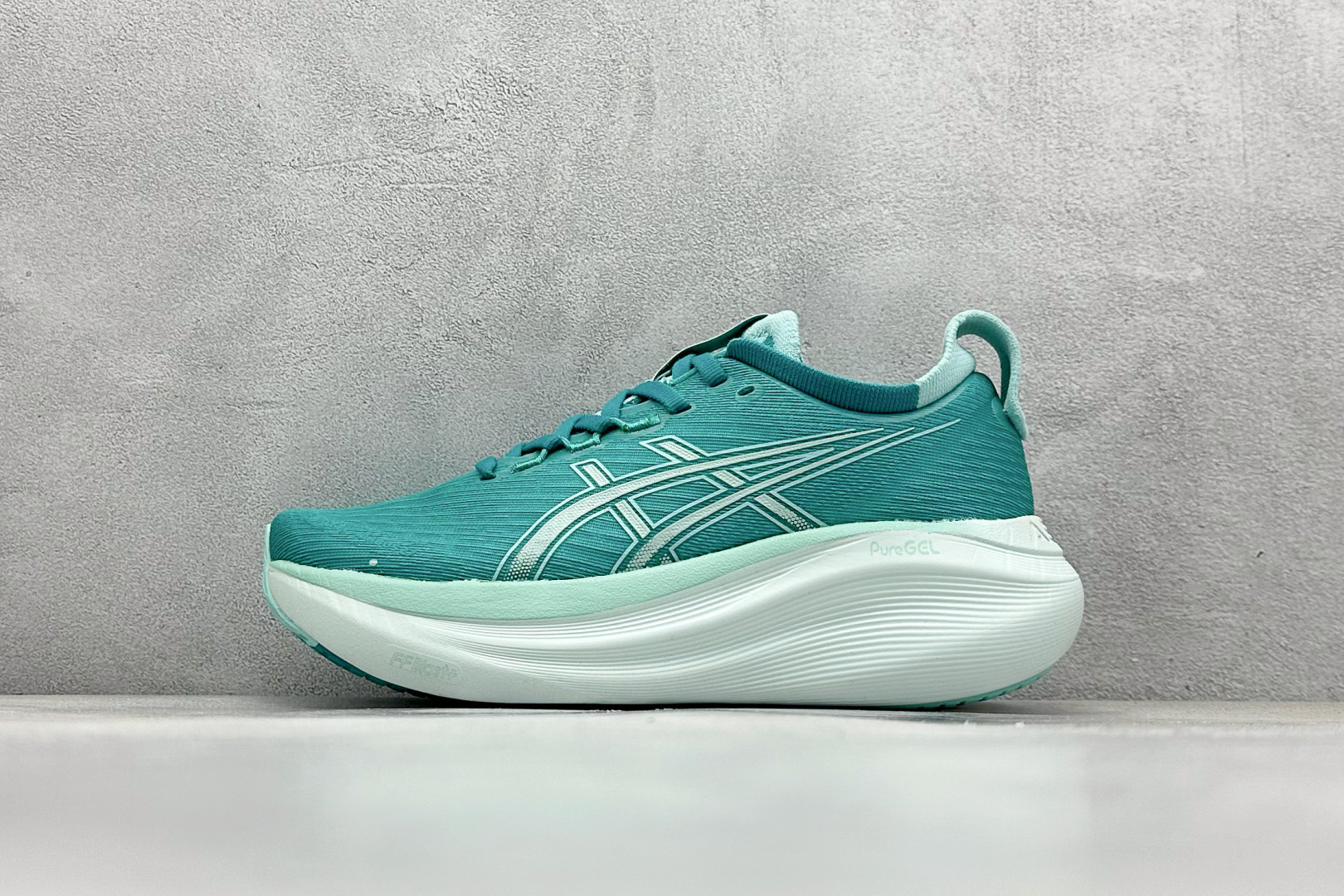  
Asics Gel-Nimbus 27 亚瑟士复古透气休闲鞋缓震男子耐磨跑步鞋 


尺码：36-