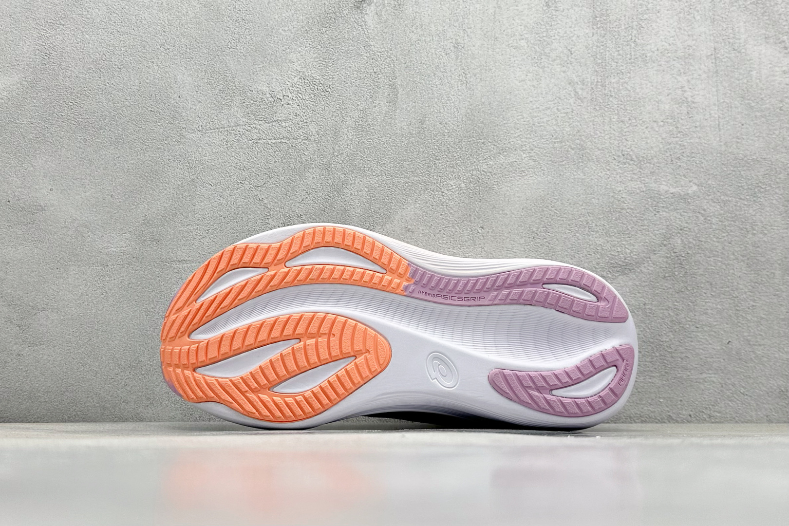  
Asics Gel-Nimbus 27 亚瑟士复古透气休闲鞋缓震男子耐磨跑步鞋 


尺码：36-