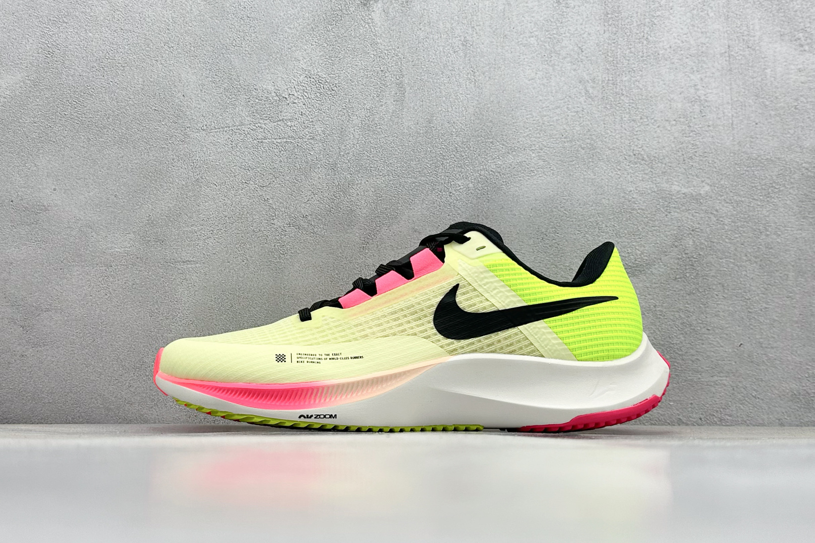 纯原福利 
RS版 NIKE AIR Zoom RIVAL Fly 3. 超轻跑步鞋
织物减震轻盈跑步鞋